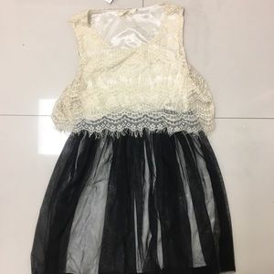 Cream vintage dress with lace and Tull